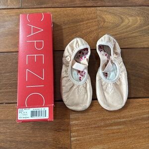 Capezio Love Ballet slippers size 13